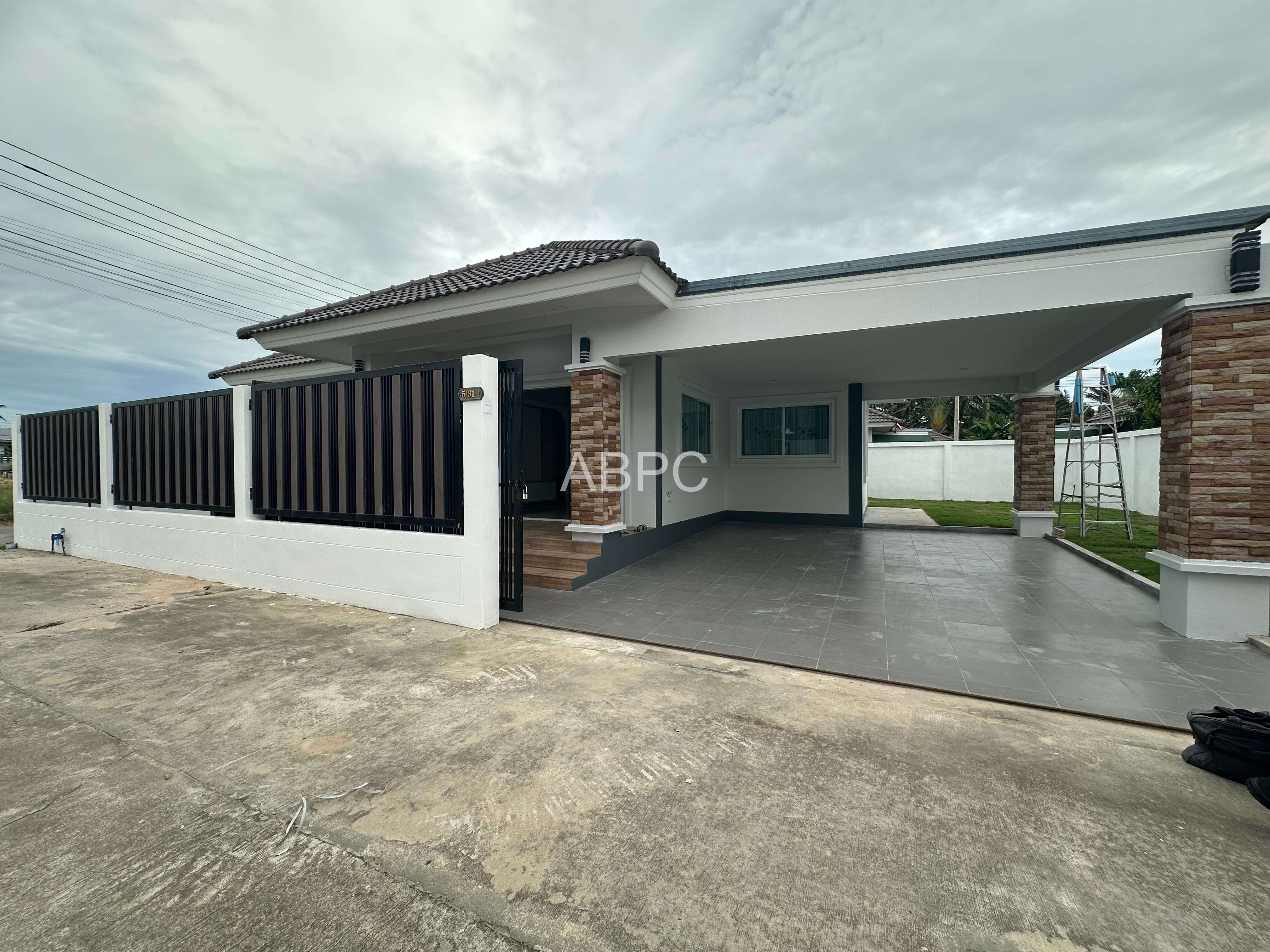 3 Bedrooms 2 Bathrooms in Mapprachan photo 3