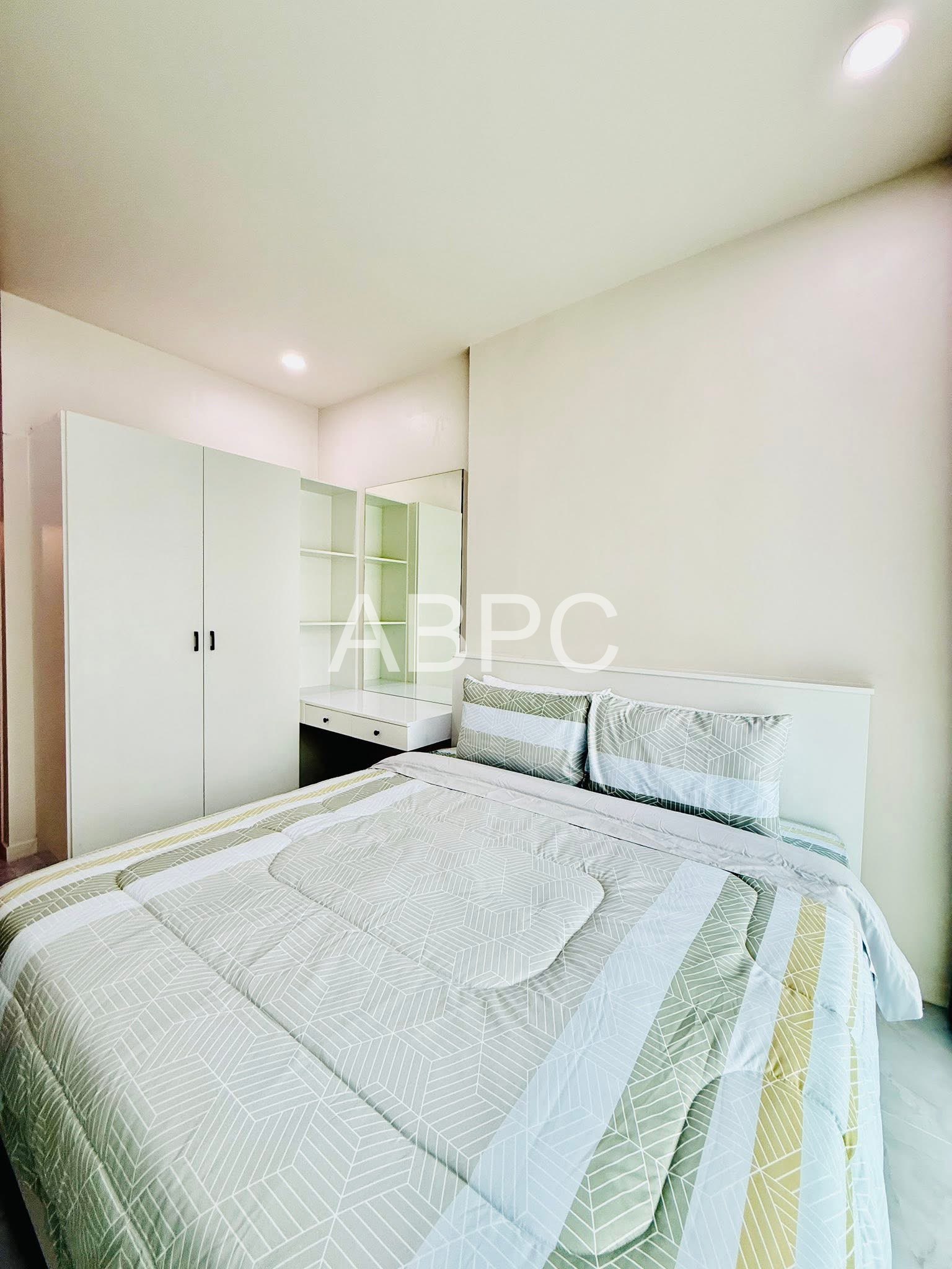 2 Bedroom House For Sale photo 4