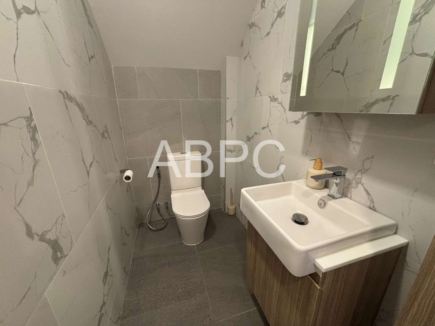 Three Bedroom Four Bathroom Pool Villa in Central Pattaya Location photo 13