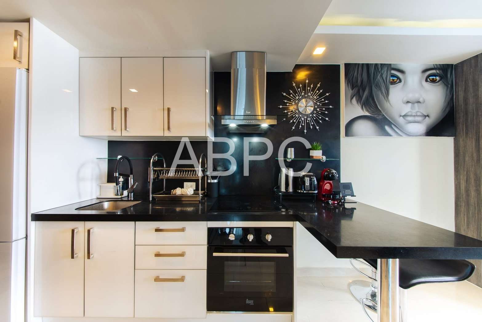 2 Bedrooms 2 Bathrooms In Central Pattaya photo 4