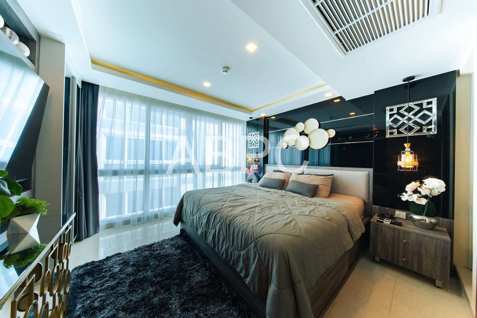 2 Bedrooms 2 Bathrooms In Central Pattaya photo 6