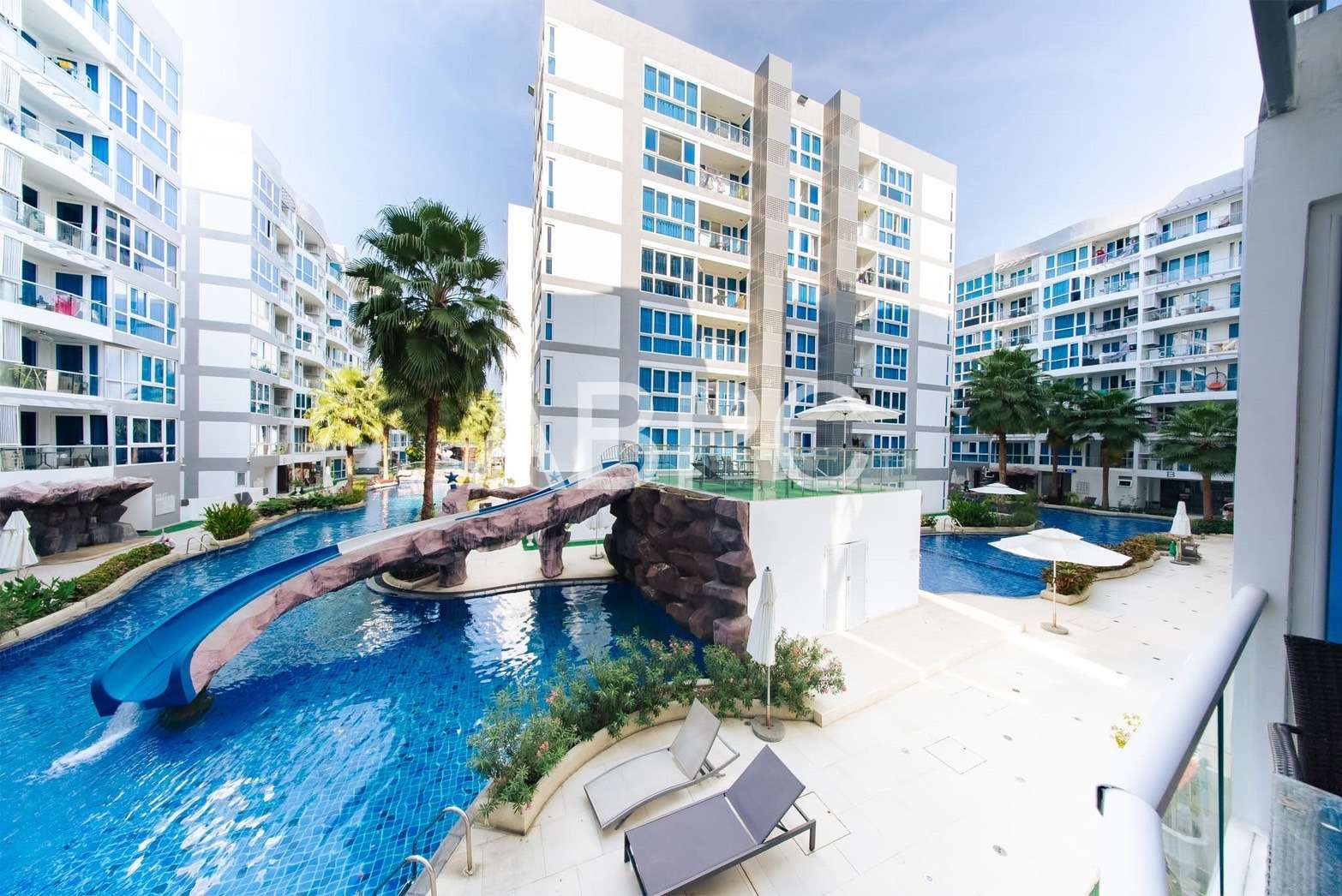 2 Bedrooms 2 Bathrooms In Central Pattaya photo 2