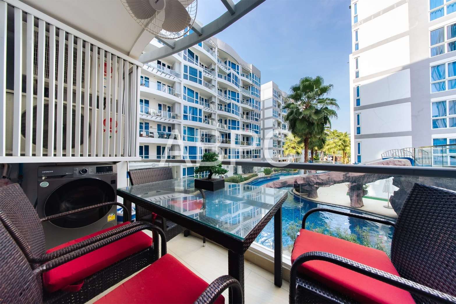 2 Bedrooms 2 Bathrooms In Central Pattaya photo 12
