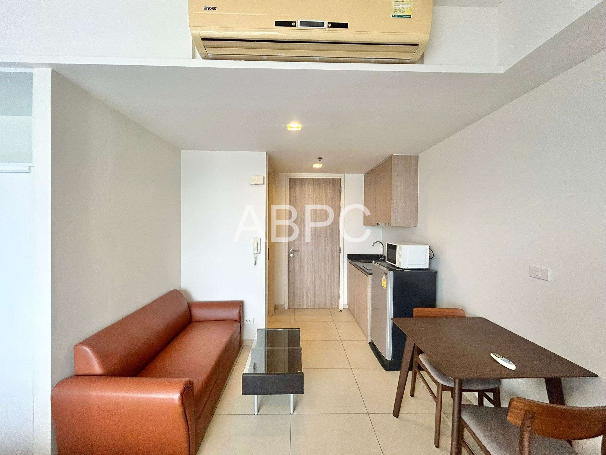 Lovely Sea view Condo For Sale In South Pattaya photo 2