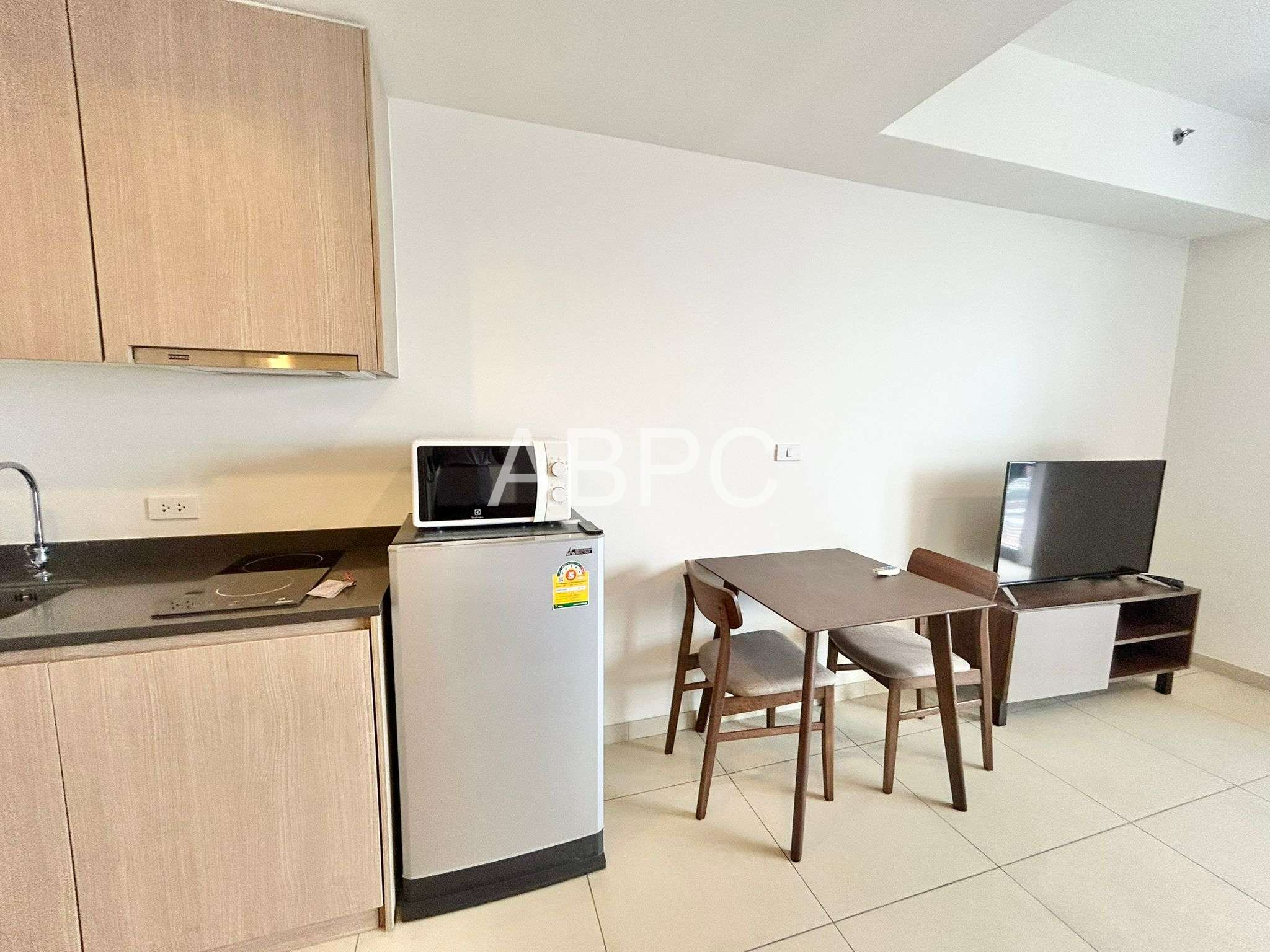 Lovely Sea view Condo For Sale In South Pattaya photo 3