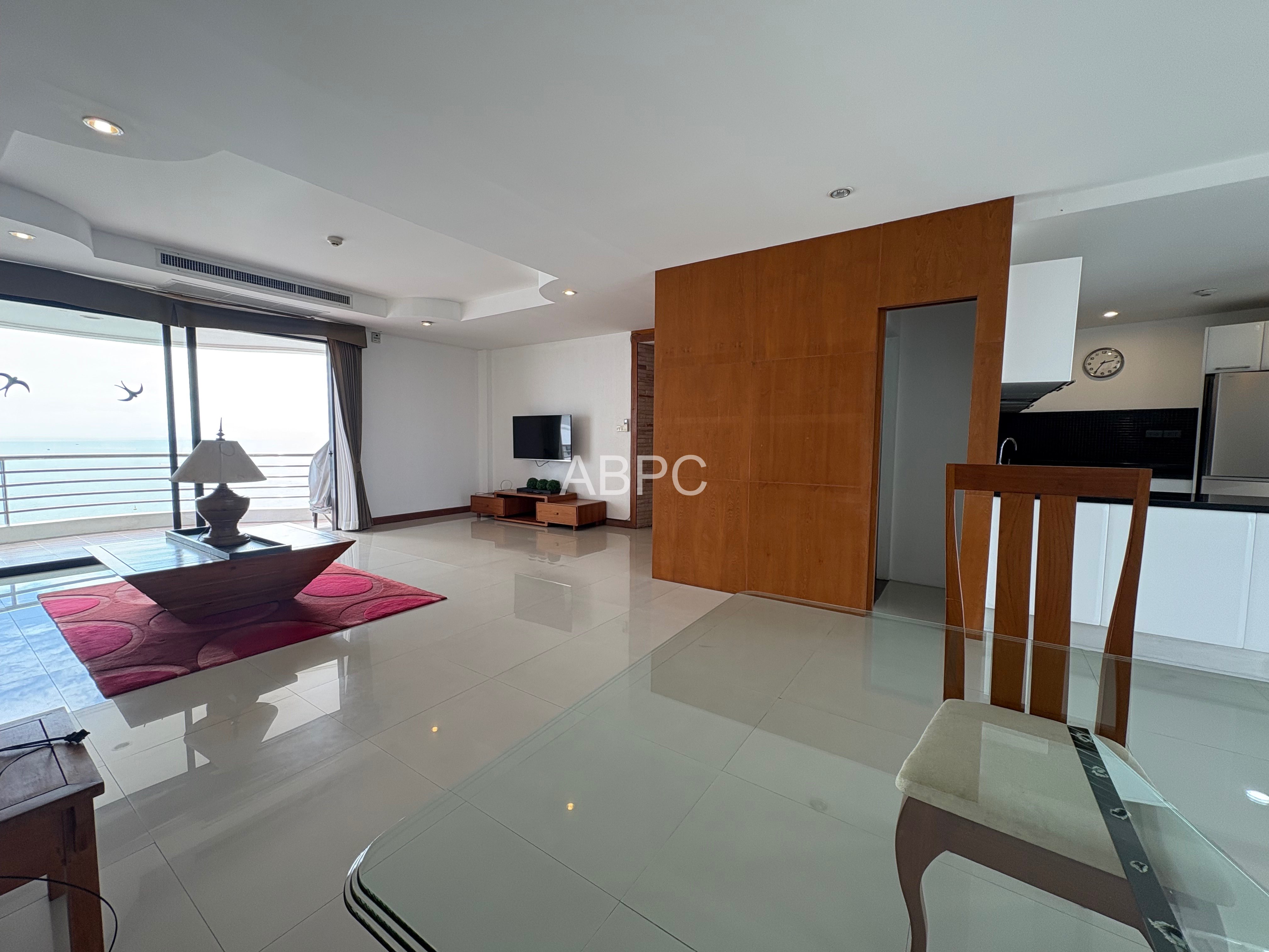 Royal Cliff Garden stunning large 2 bed photo 5