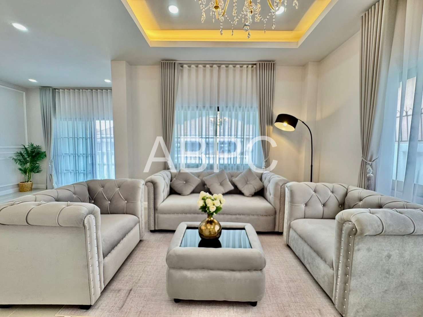 3 Bedrooms 2 Bathrooms in East Pattaya photo 7