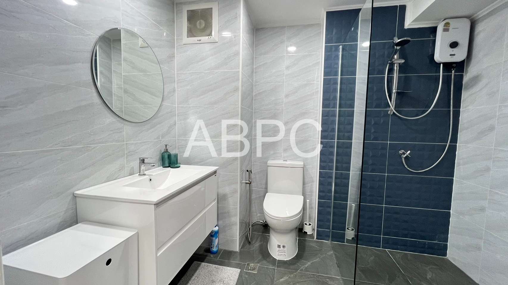 Renovated Studio Condo In Central Pattaya photo 11