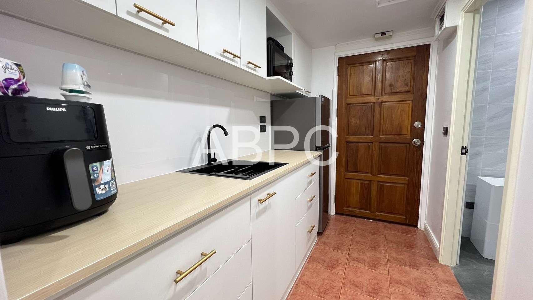 Renovated Studio Condo In Central Pattaya photo 9