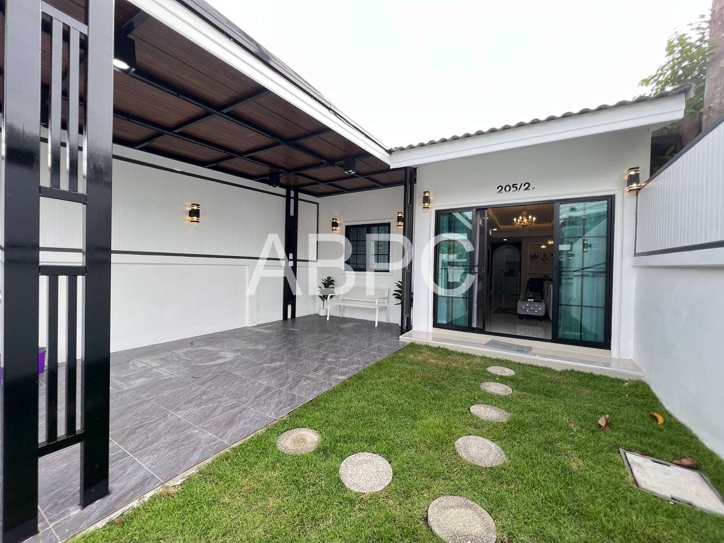 3 Bedrooms 2 Bathrooms in East Pattata photo 12