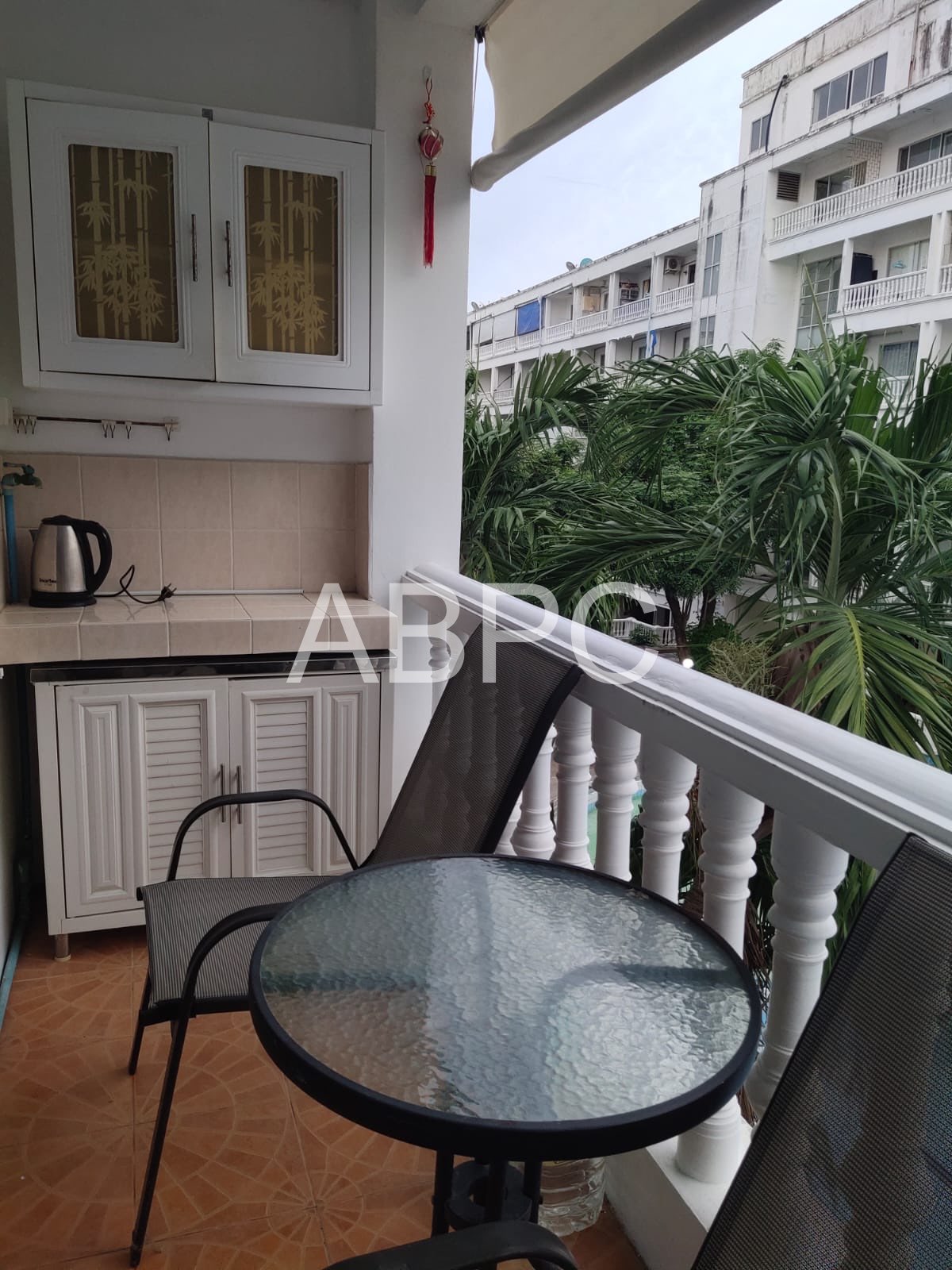 Studio for sale in Majestic condo photo 14
