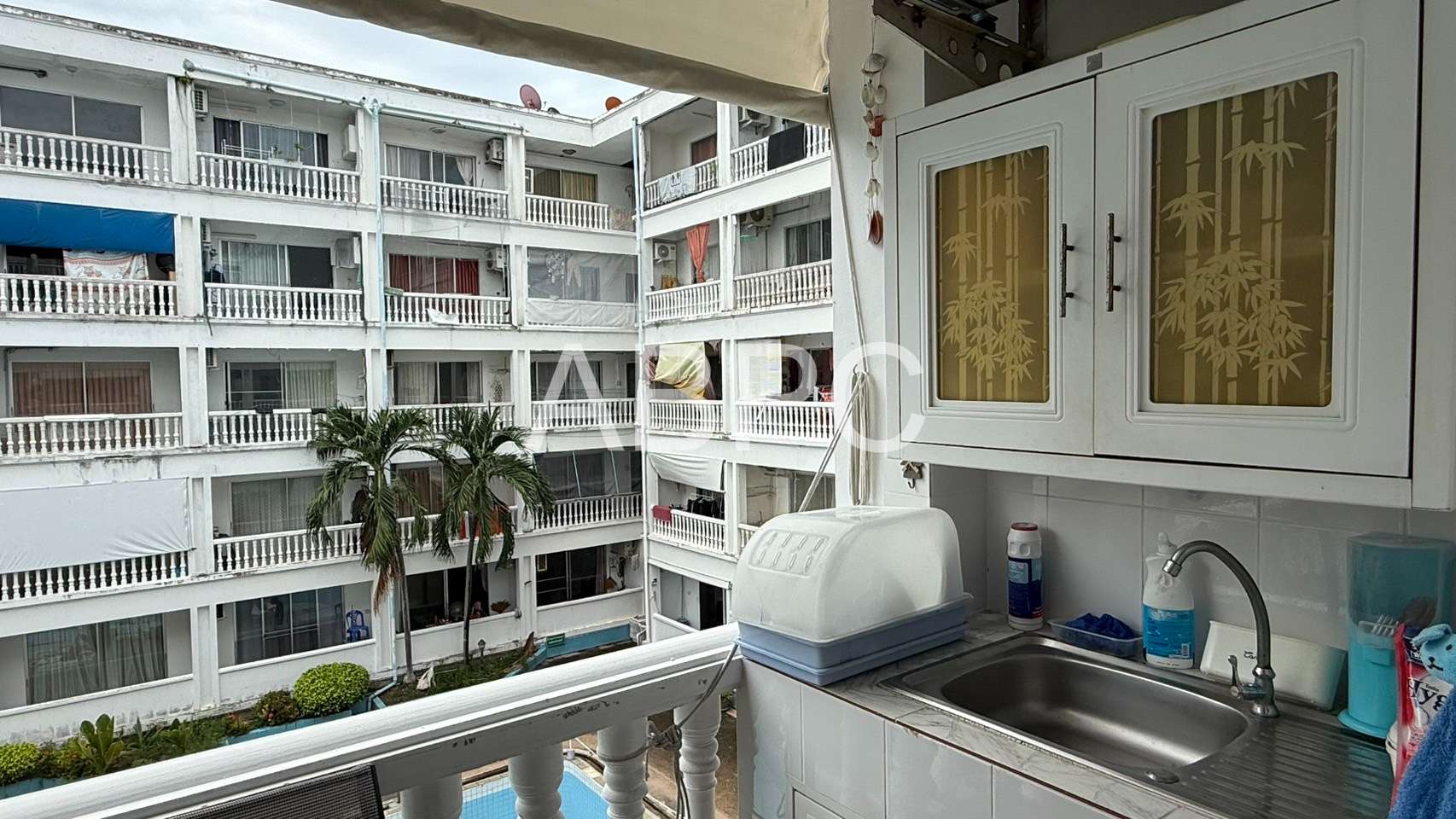 Studio for sale in Majestic condo photo 12