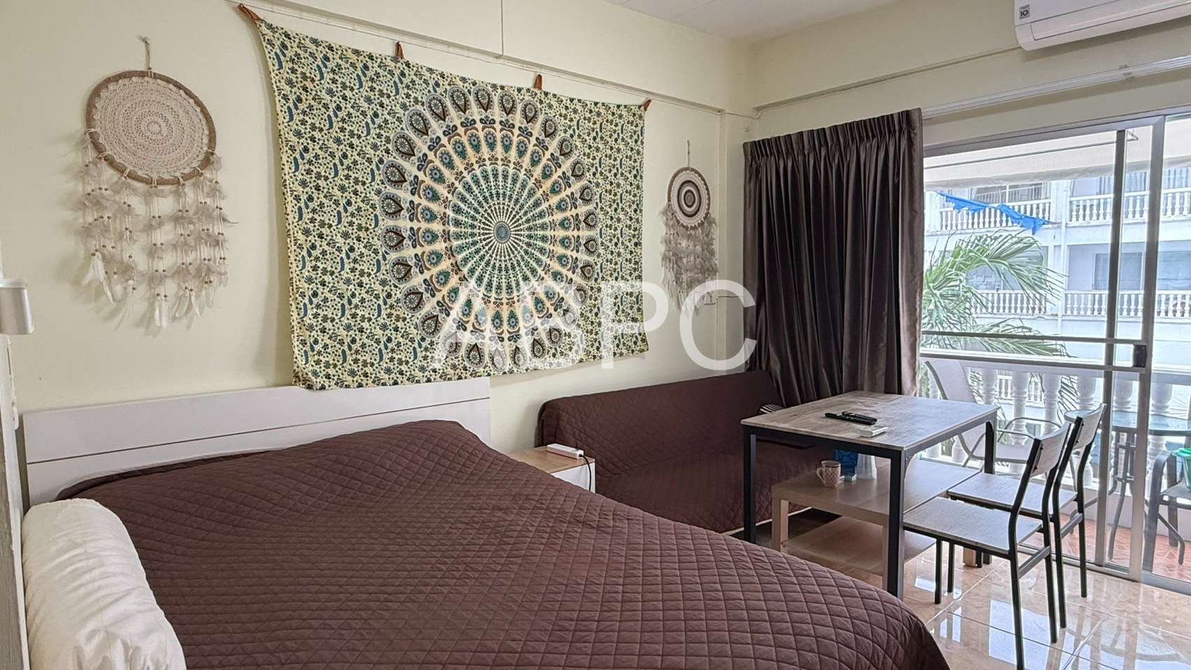 Studio for sale in Majestic condo photo 4