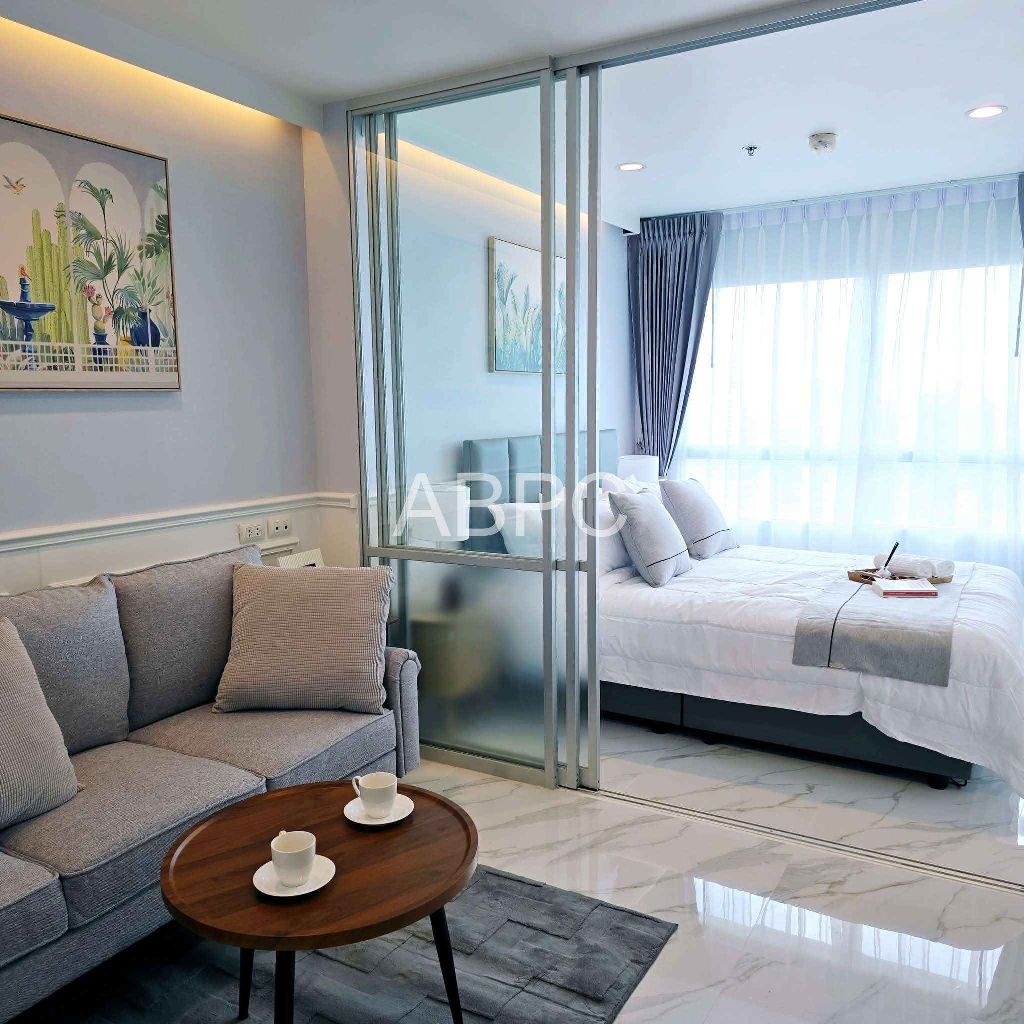 Ocean View 1 Bed 1 Bath Condo In Jomtien