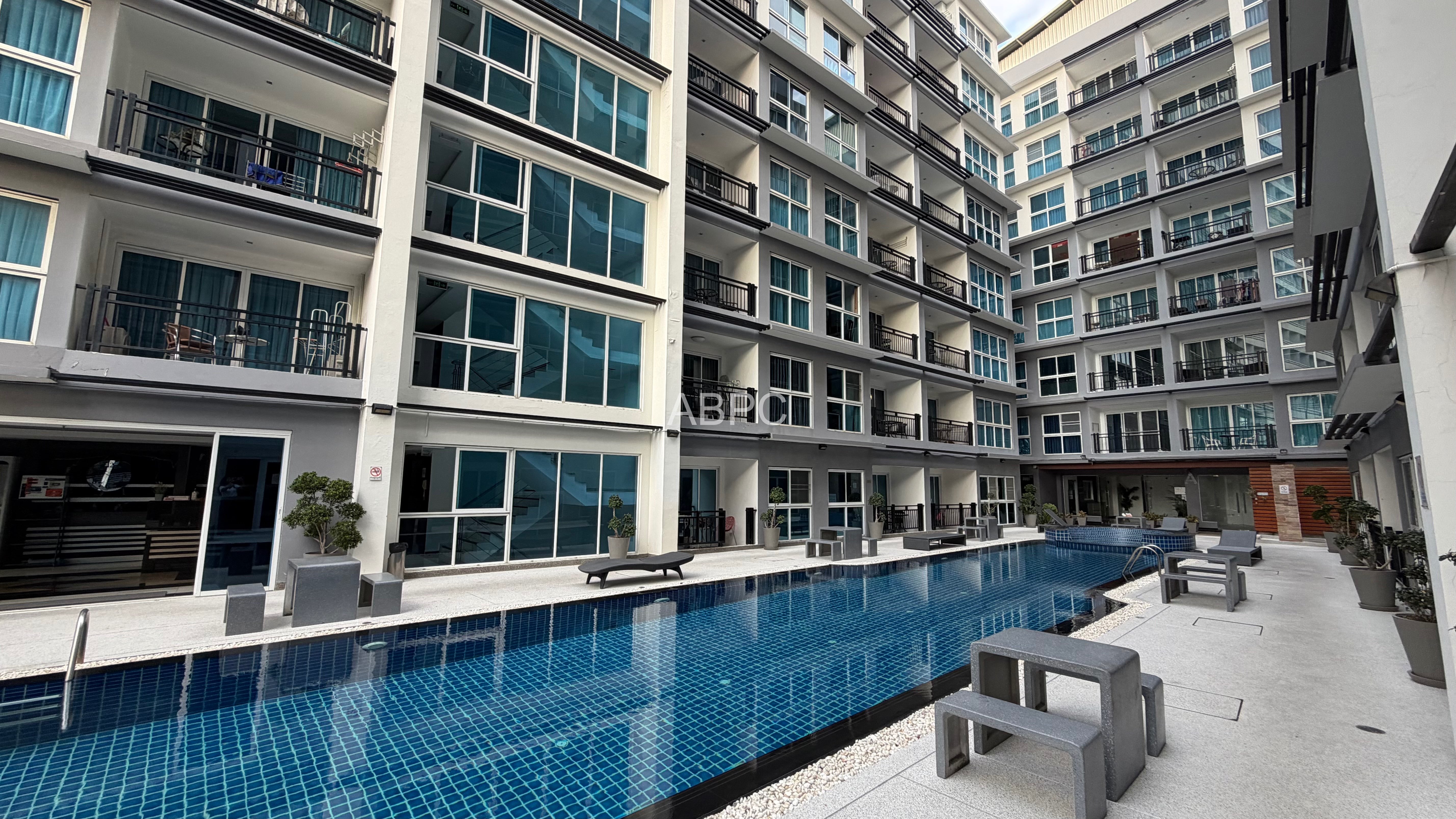 Pool View Studio Condo In Central Pattaya photo 8