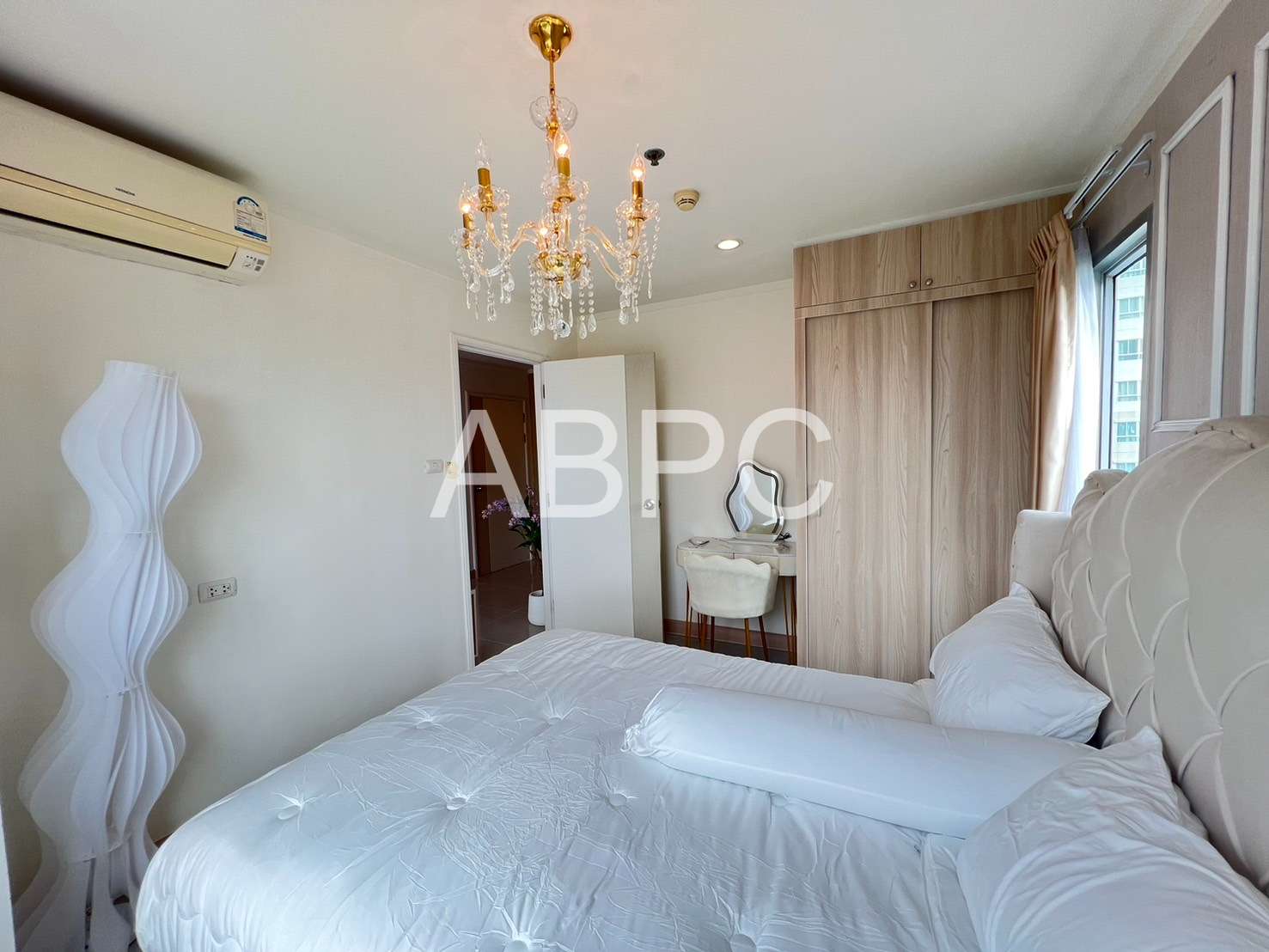Corner room 1 Bedroom 1 Bathroom in Wongamart photo 18