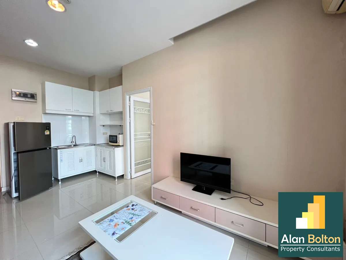 One Bedroom Condo For sale In East Pattaya photo 5