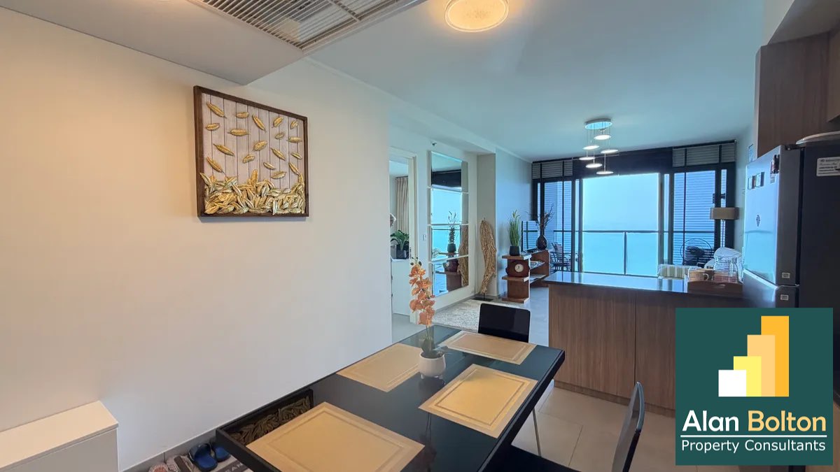 Ocean View Beachfront Condominium For Sale in Wongamat photo 2