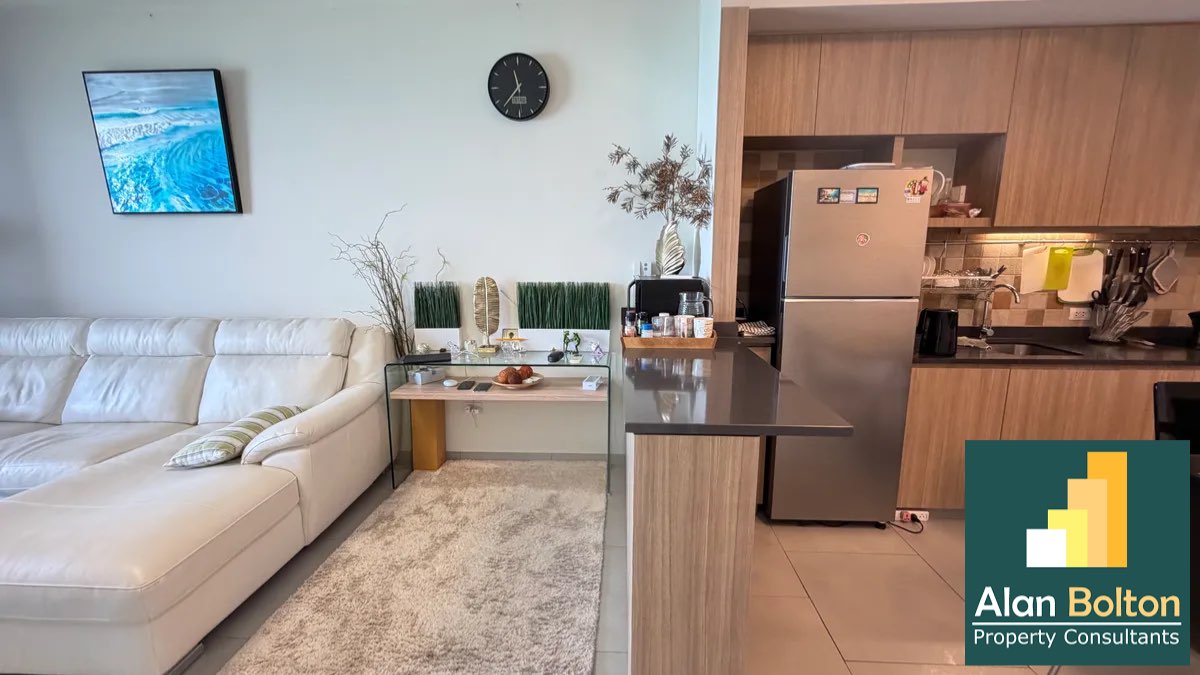 Ocean View Beachfront Condominium For Sale in Wongamat photo 5