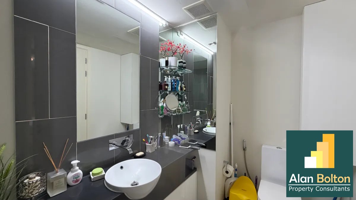 Ocean View Beachfront Condominium For Sale in Wongamat photo 9