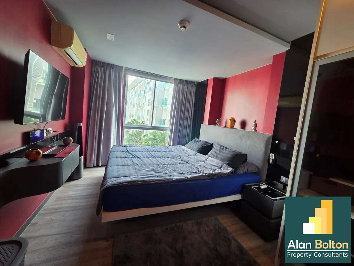 1 Bedroom 1 Bathroom in City Center Residence photo 4