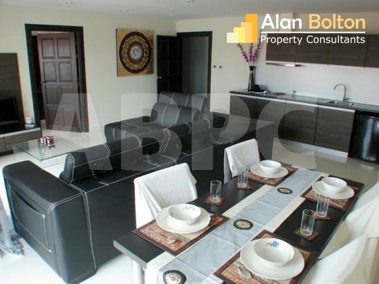 CHEAP 2 Bedroom Condo for Sale in Park Lane Jomtien
