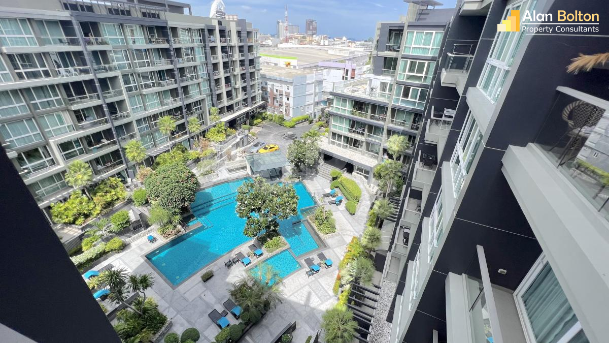 3 Bedroom in Apus Condo For Sale in Foreign Quota