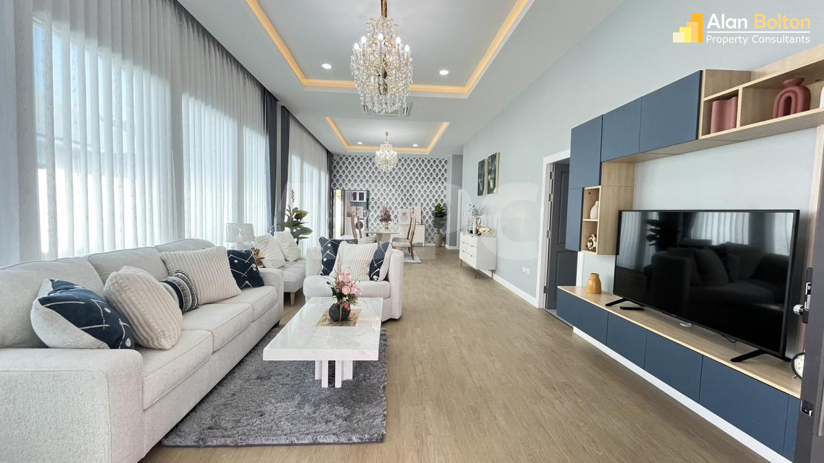4 Bed  5 Bath House in East Pattaya