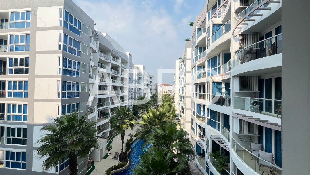 JUST IN: Grand Avenue For Sale