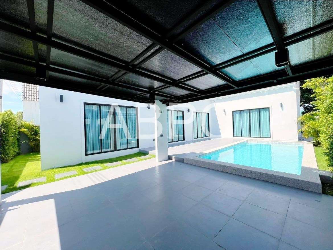 3 Bedroom 4 Bathroom in East Pattaya photo 14