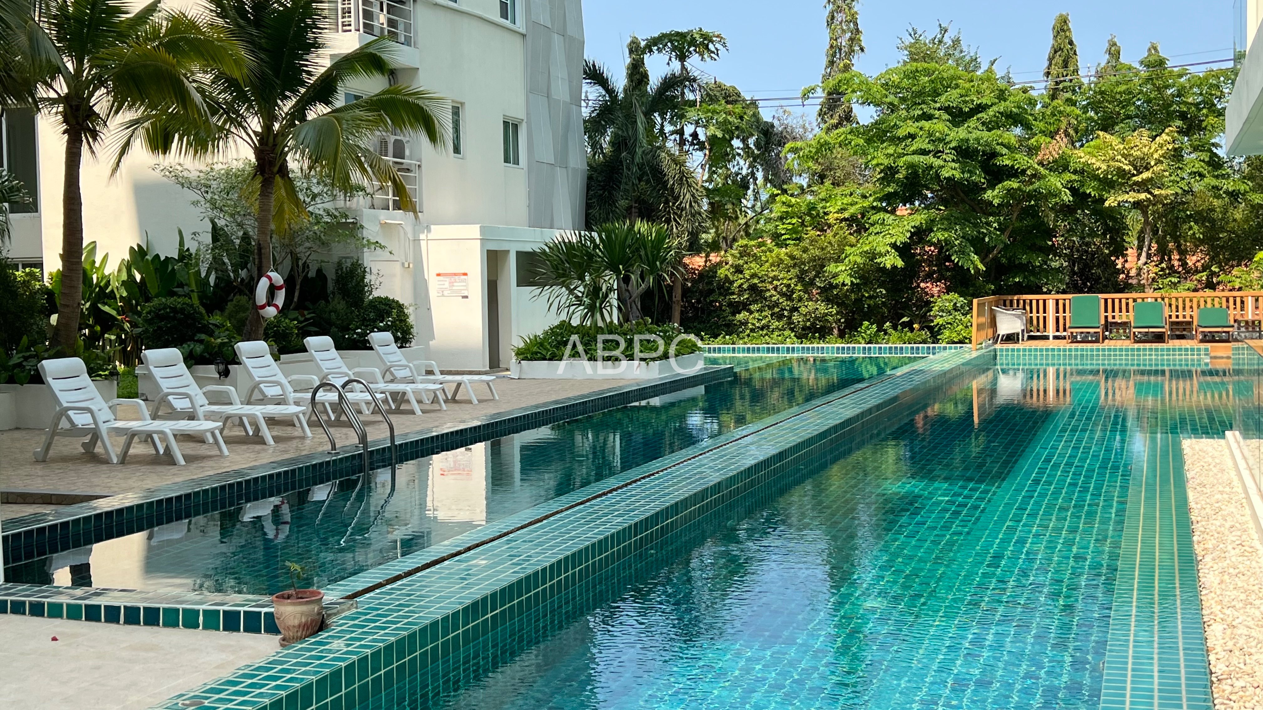 Modern Spacious 1 Bedroom in Sunset Boulevard 1