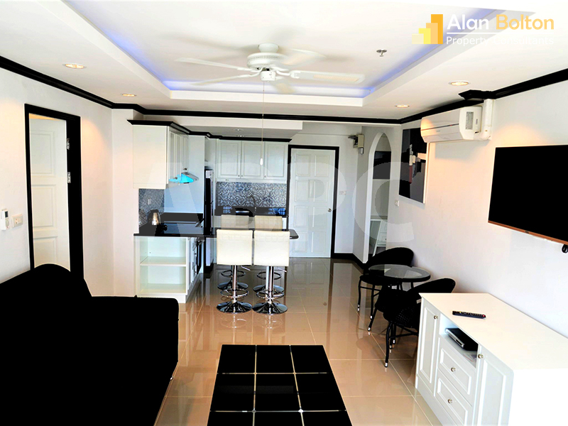 2 Bed 1 Bath Condo in Jomtien