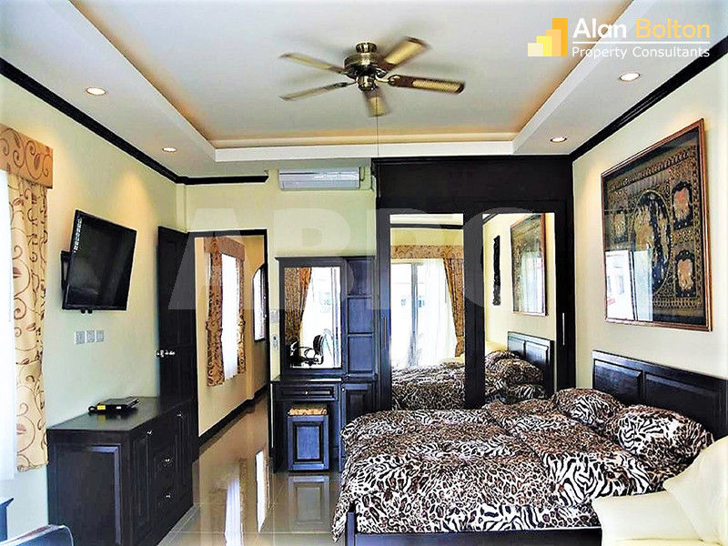 1 Bed 1 Bath Condo in Jomtien