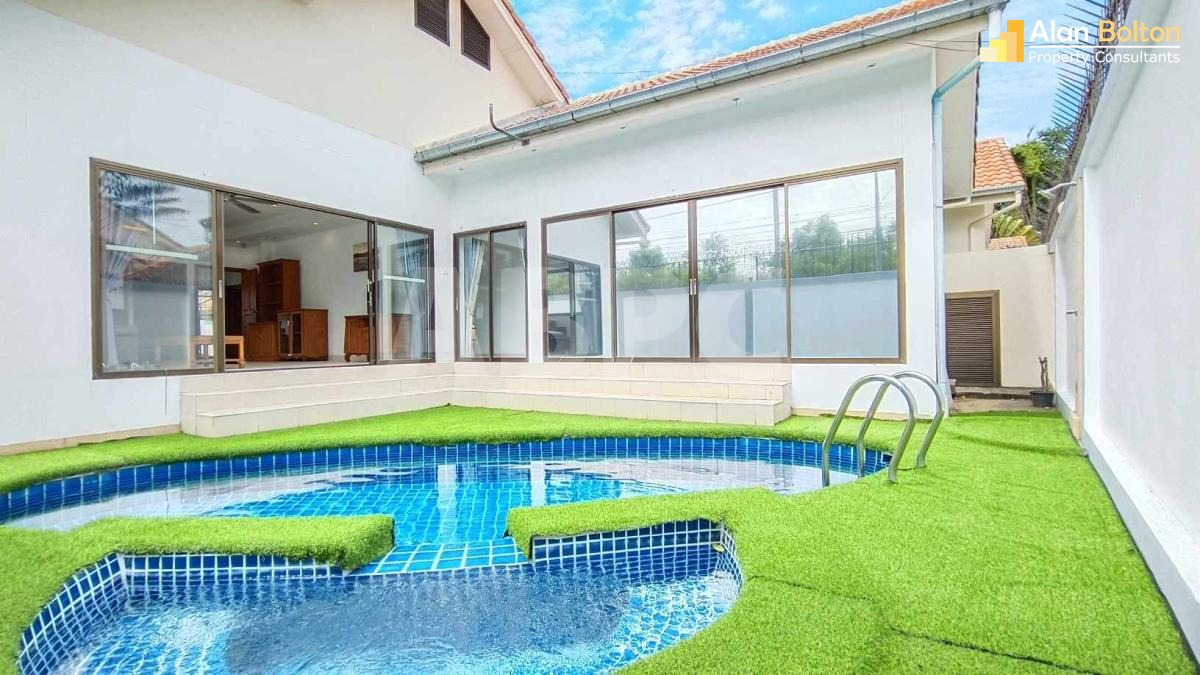 Cheap 3 Bed Pool Villa For Rent in Jomtien