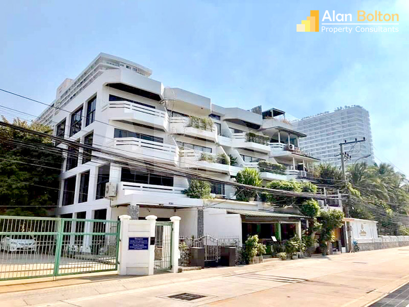 5 Bed 5 Bath in Jomtien HS5618