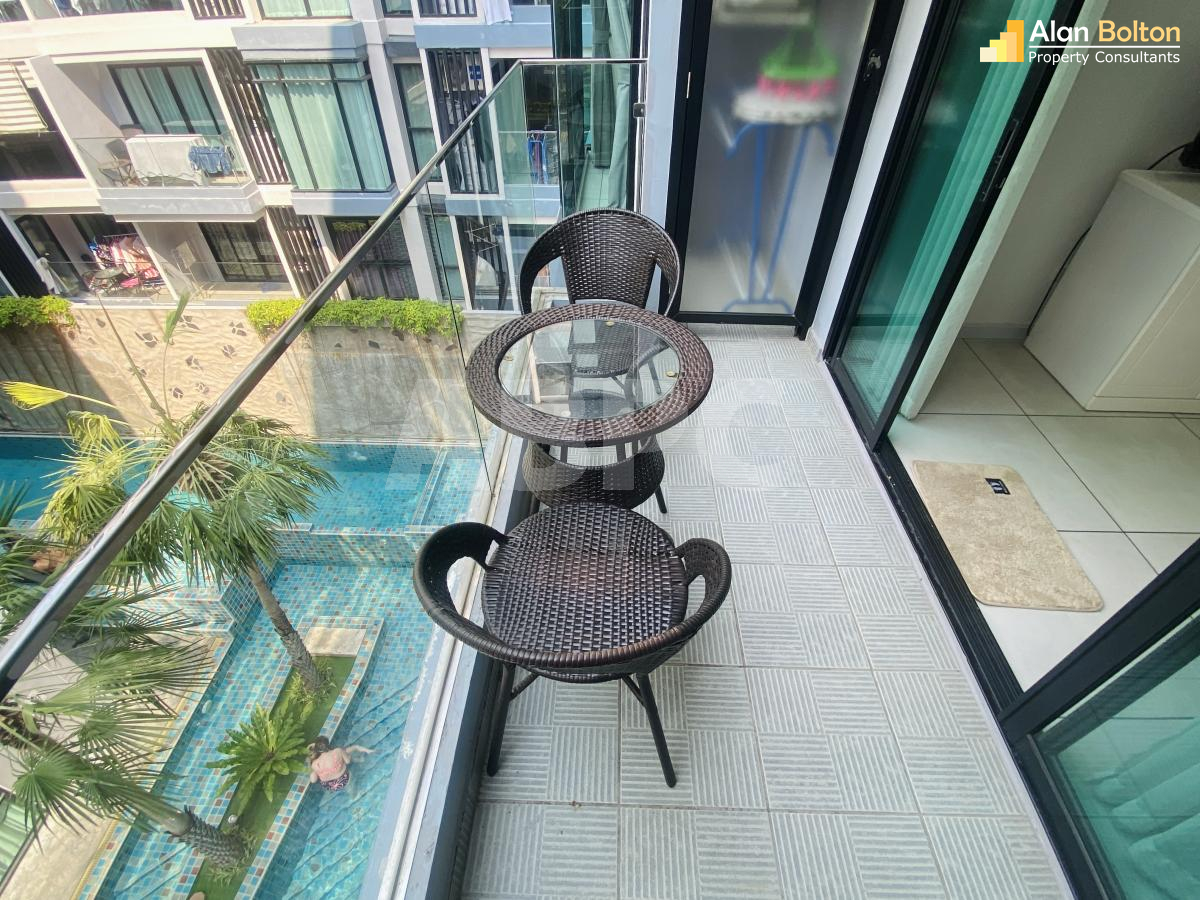 1 Bed 1 Bath Condo in Pratumnak