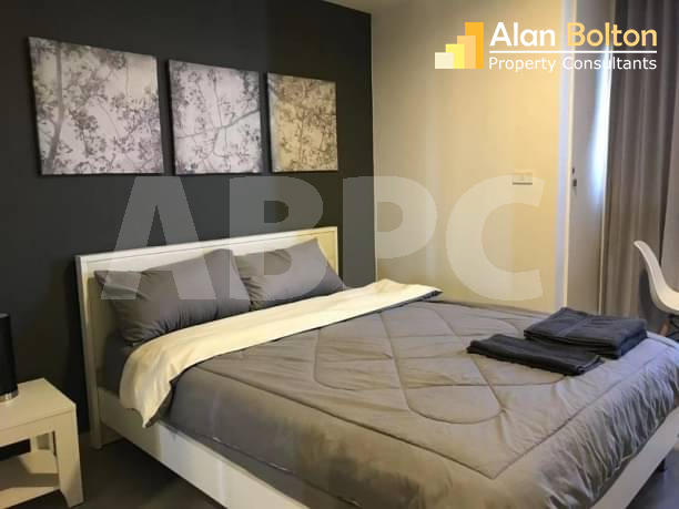 Studio Bed 1 Bath in Pratumnak ABPC1141