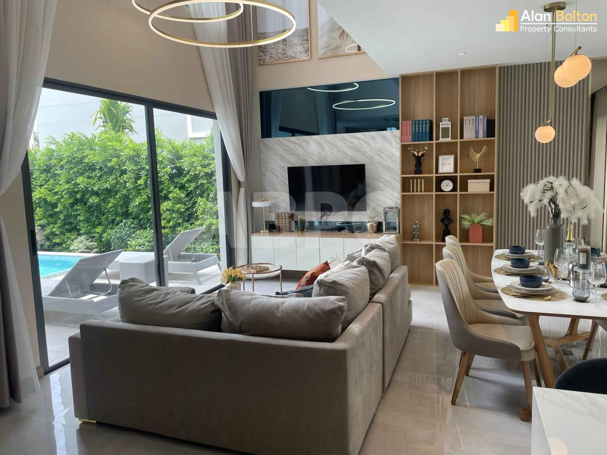4 Bed 4 Bath Pool Villa  in East Pattaya