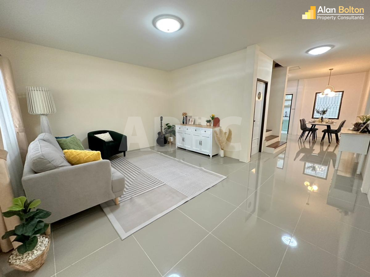 2 Bed 2 Bath Townhouse in East Pattaya