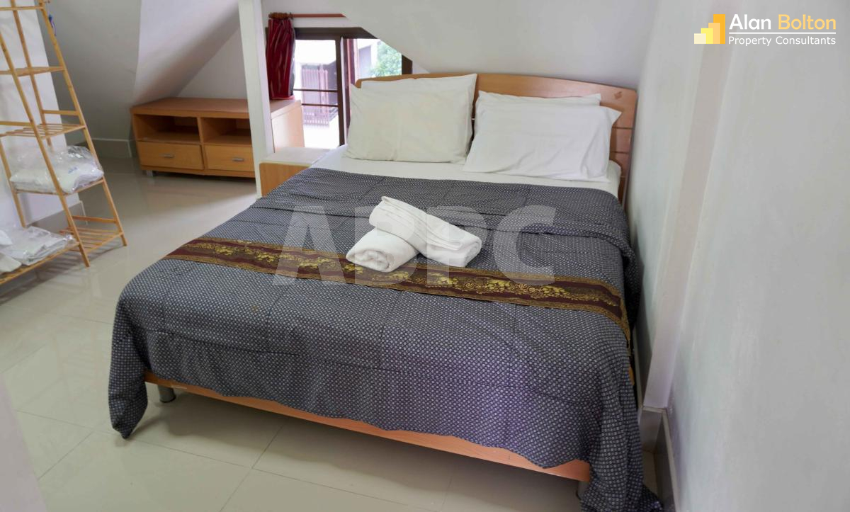 5 bedroom Townhouse in Pratumnak - Corib Village photo 4