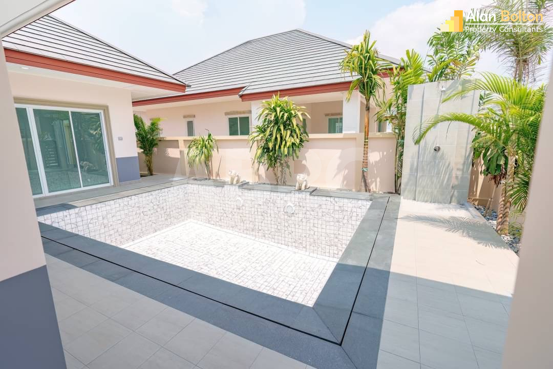 3 Bed 2 Bath Pool Villa in Huay Yai ABPC0663