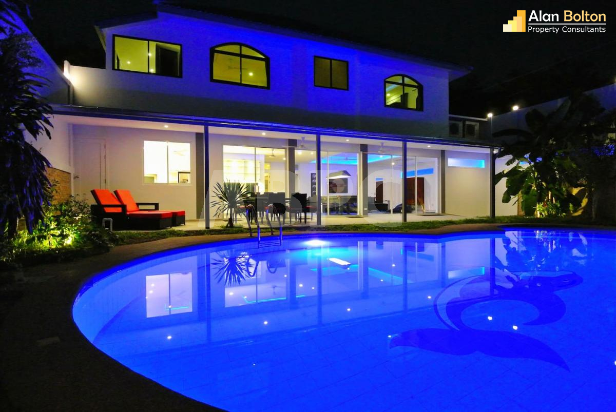 Modern 6 Bed 7 Bath Pool Villa In East Pattaya