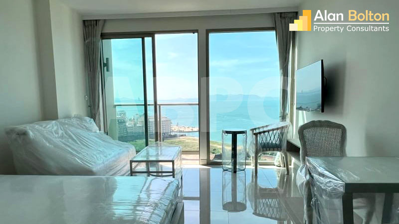 Front Facing Ocean View Studio Condo in Na Jomtien