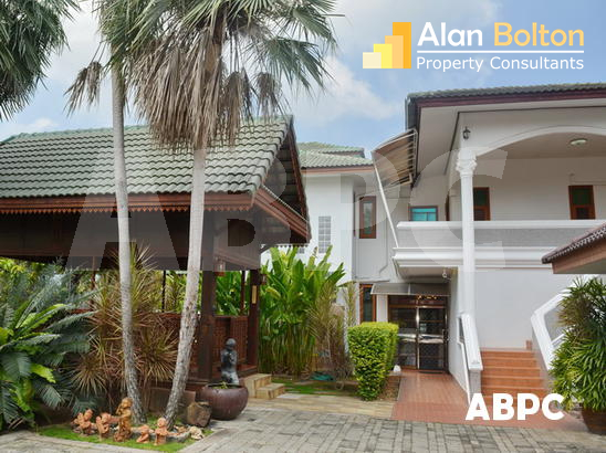 4 Bed 4 Bath in East Pattaya HS5142