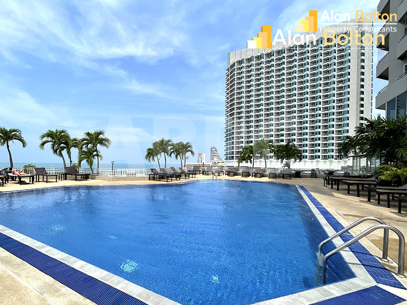 Front Facing Beachfront Ocean View 2 Bed 2 Bath in North Pattaya