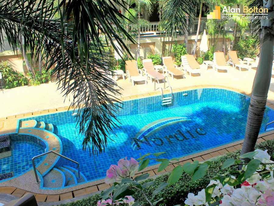 2 Bed 2 Bath in Pratumnak CR6456