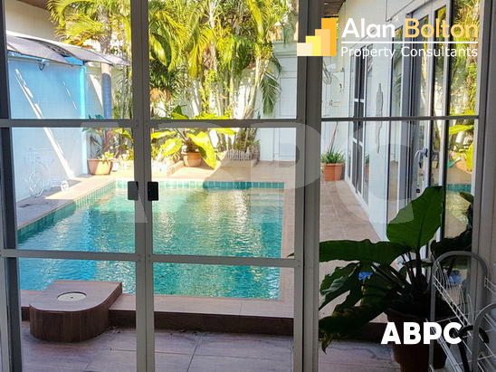 3 Bed 2 Bath in Pratumnak HR2896