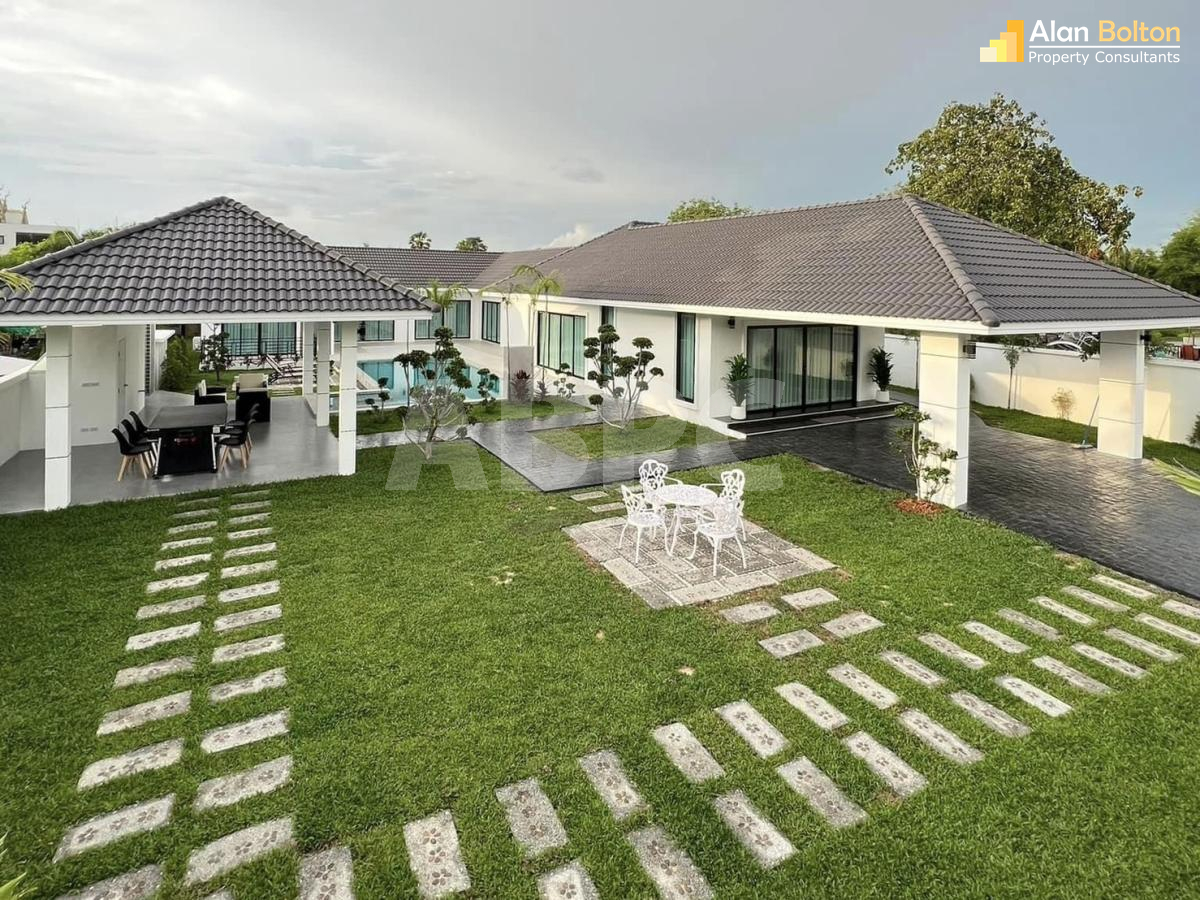 6 Bed 8 Bath in East Pattaya ABPC1218