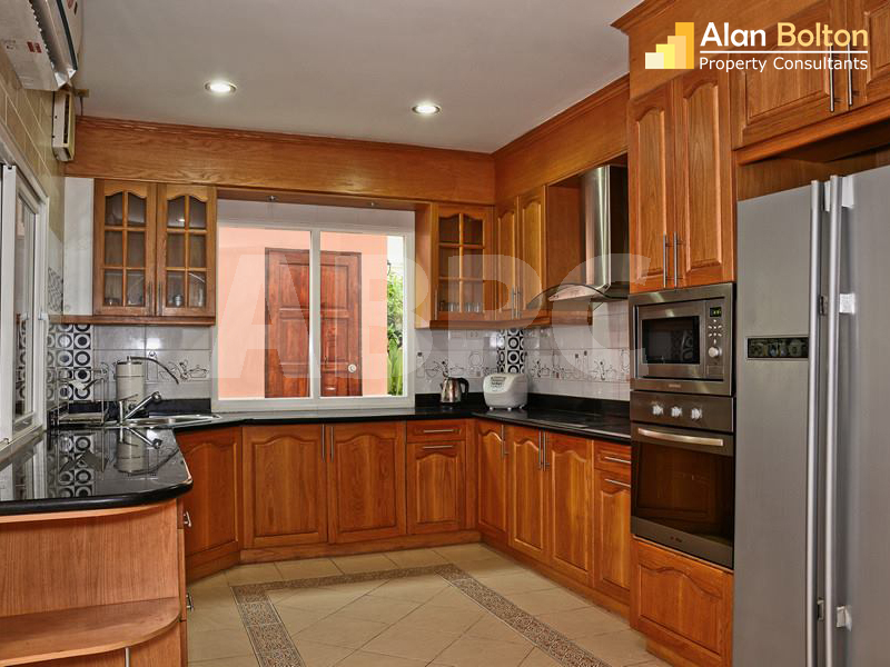 5 Bed 5 Bath Pool Villa in Jomtien photo 6