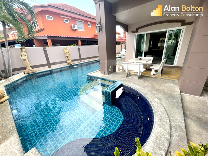 5 Bed 5 Bath Pool Villa in Jomtien photo 9